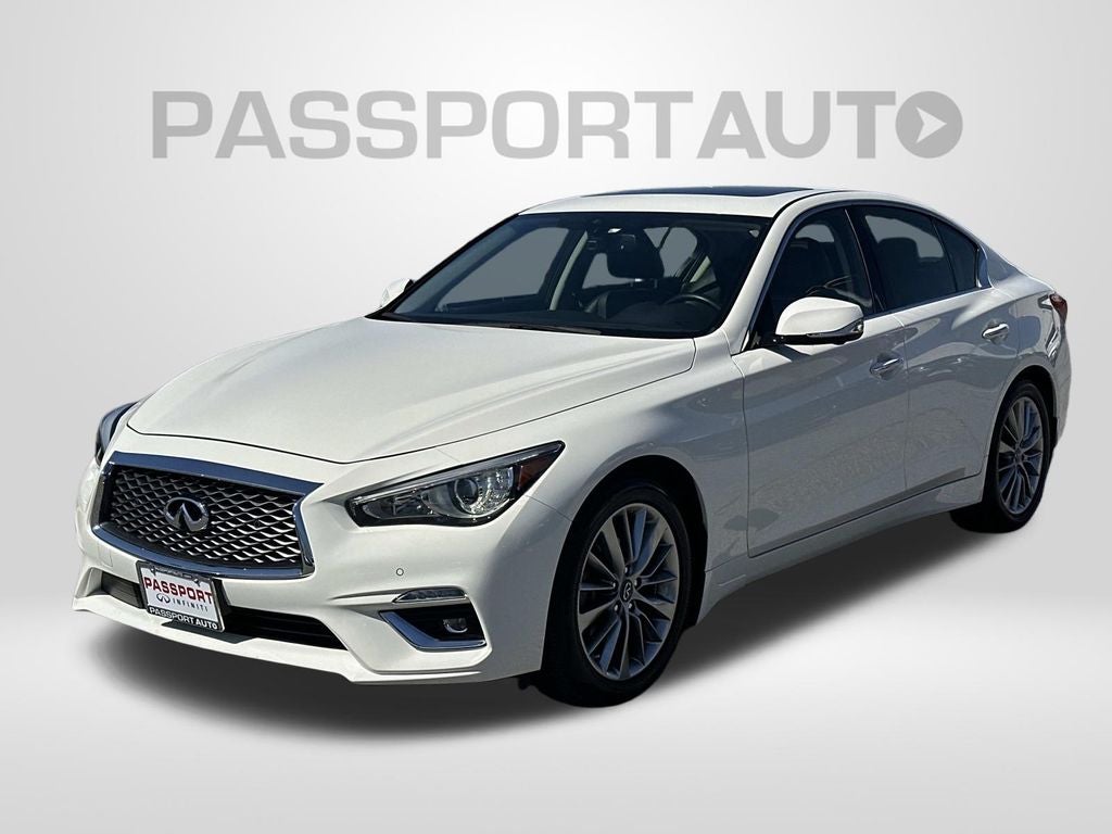 2023 INFINITI Q50 LUXE