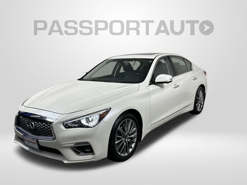 2023 INFINITI Q50 LUXE