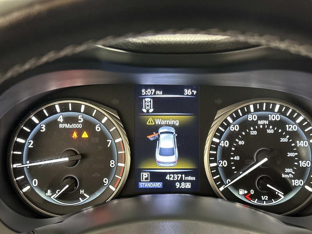 2023 INFINITI Q50 LUXE