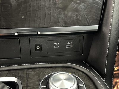 2024 INFINITI QX80 LUXE