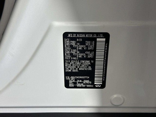 2024 INFINITI QX80 LUXE