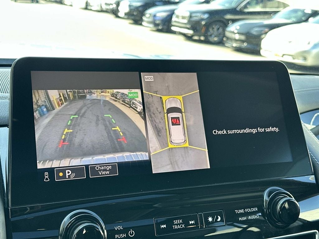 2024 INFINITI QX80 LUXE