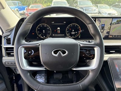 2025 INFINITI QX80 LUXE