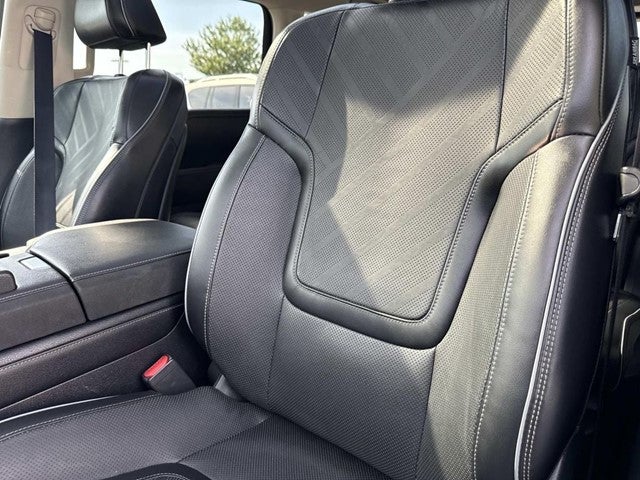 2025 INFINITI QX80 LUXE