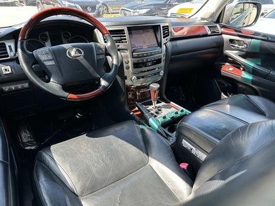 2014 Lexus LX 570