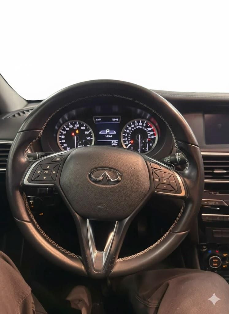 2018 INFINITI QX30 Base