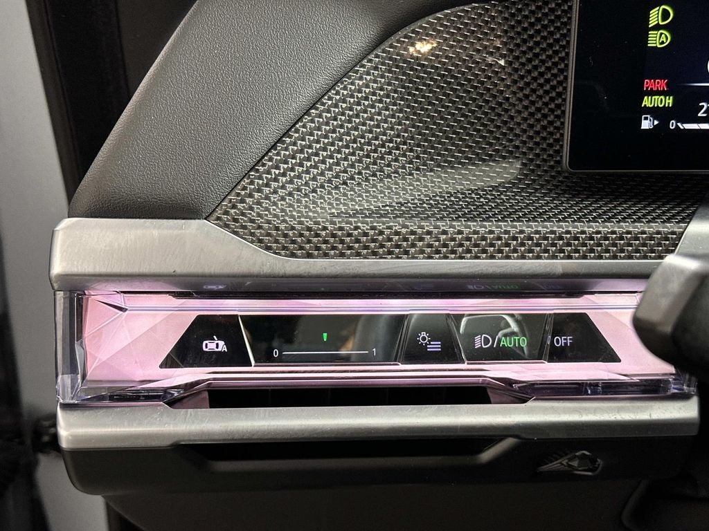 2023 BMW 7 Series 740i