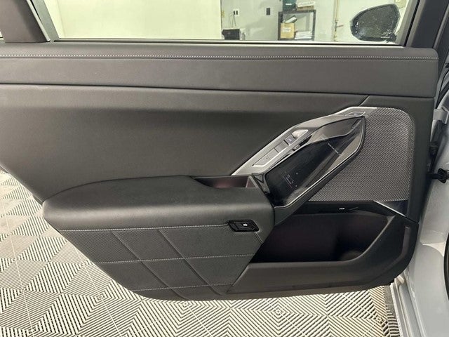 2023 BMW 7 Series 740i