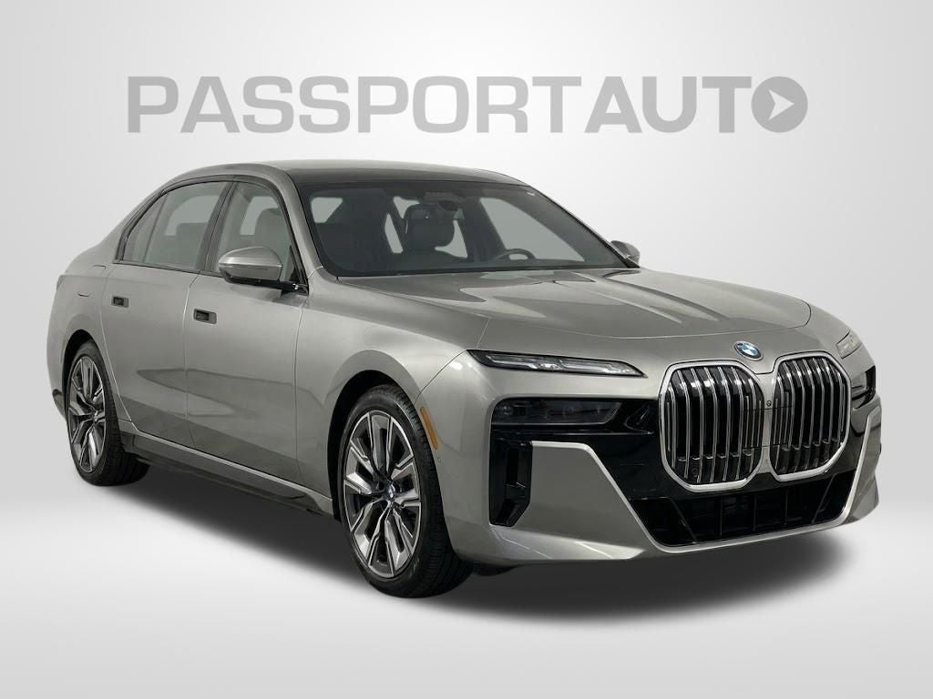 2023 BMW 7 Series 740i