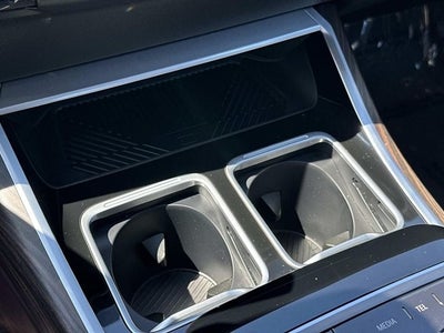 2023 BMW 7 Series 740i