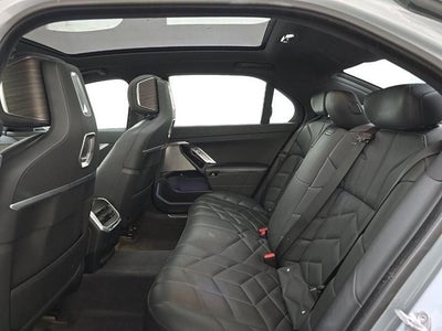 2023 BMW 7 Series 740i