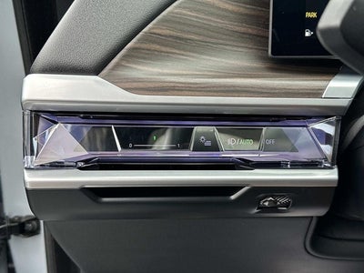 2023 BMW 7 Series 740i