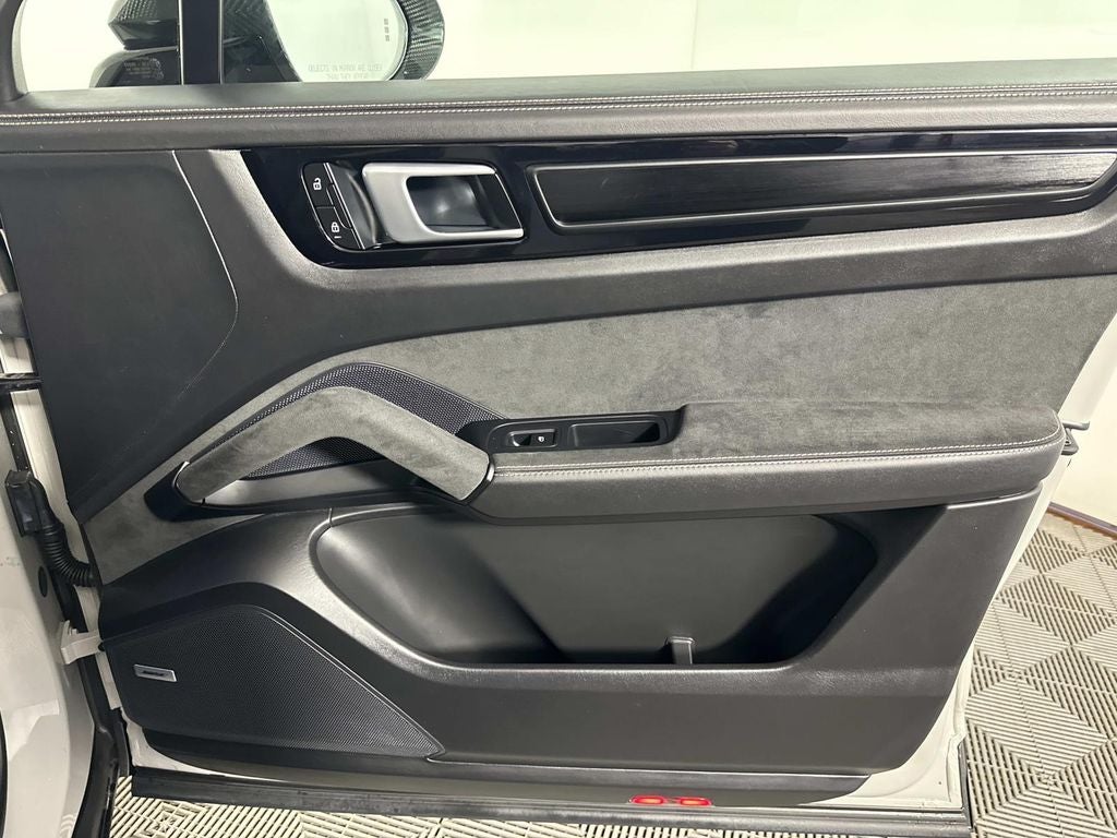 2023 Porsche Cayenne Coupe Turbo GT