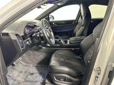 2023 Porsche Cayenne Coupe Turbo GT