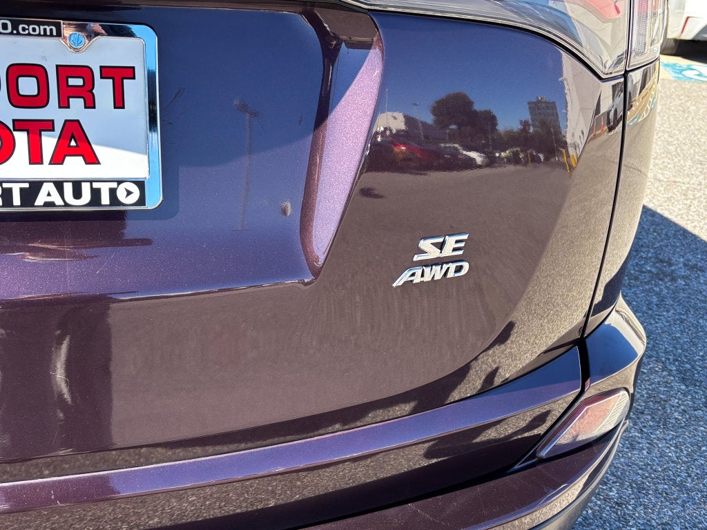 2017 Toyota RAV4 SE