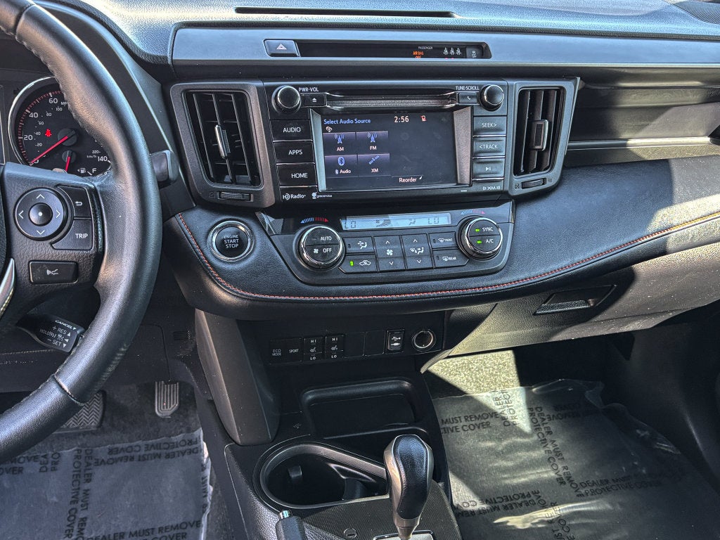2017 Toyota RAV4 SE