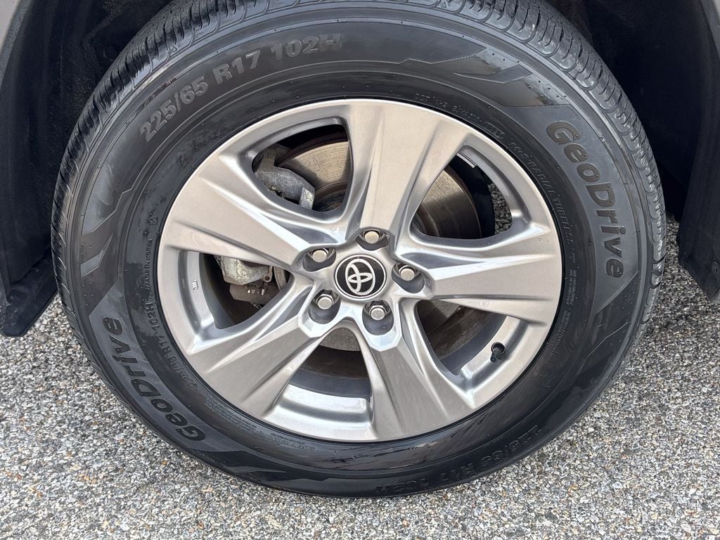 2024 Toyota RAV4 Hybrid LE