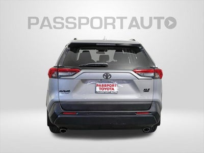 2020 Toyota RAV4 XLE