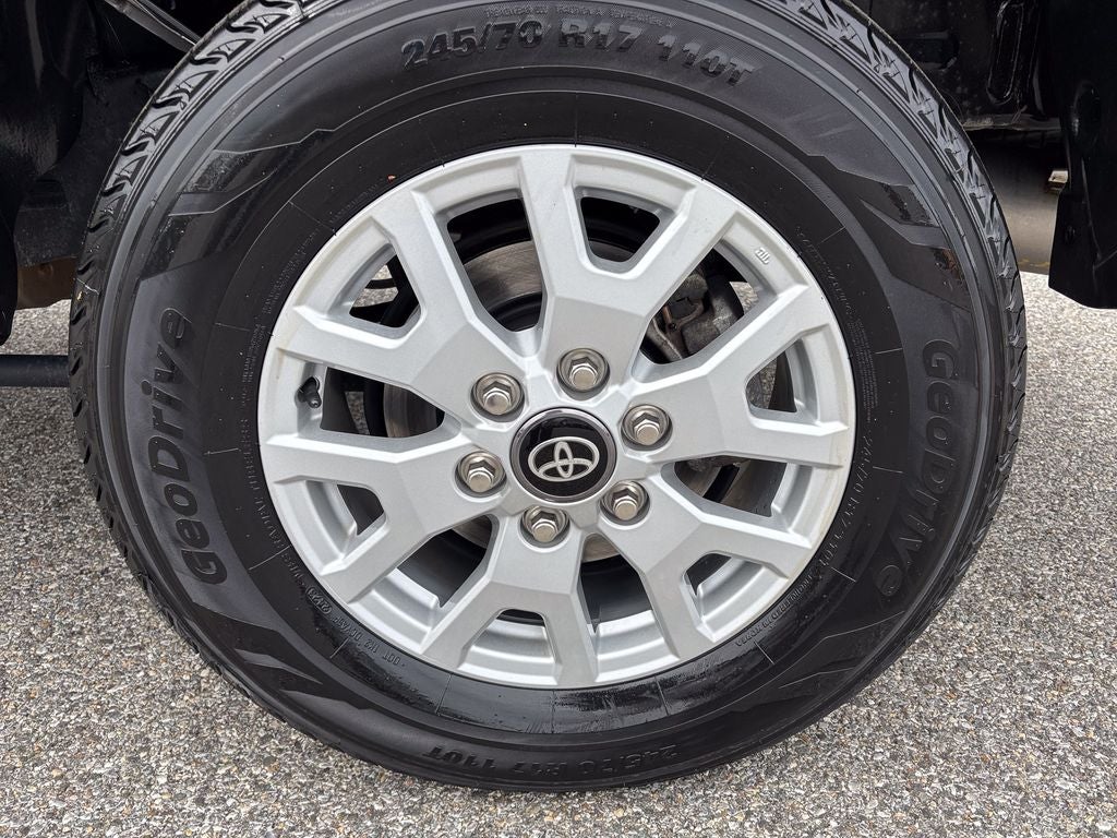 2024 Toyota Tacoma SR5