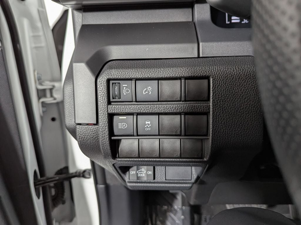 2025 Toyota Tacoma SR