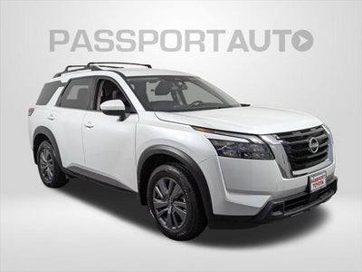 2025 Nissan Pathfinder SV