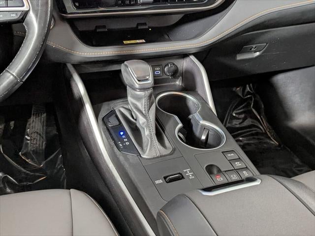 2023 Toyota Highlander Hybrid Bronze Edition