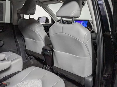 2023 Toyota Highlander Hybrid Bronze Edition