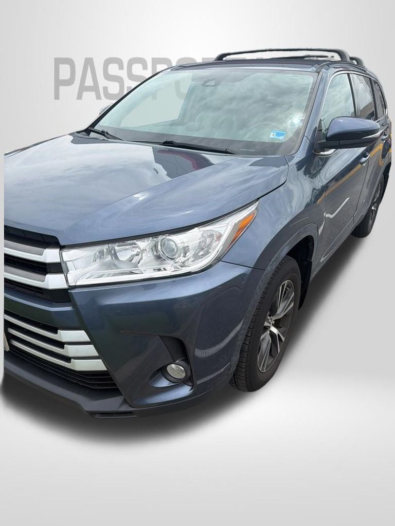 2019 Toyota Highlander LE Plus 4x4 V6's photo