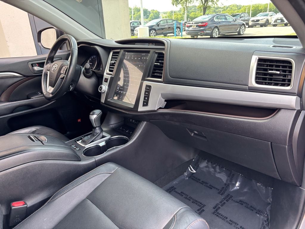 2017 Toyota Highlander Limited