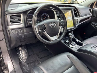 2017 Toyota Highlander Limited