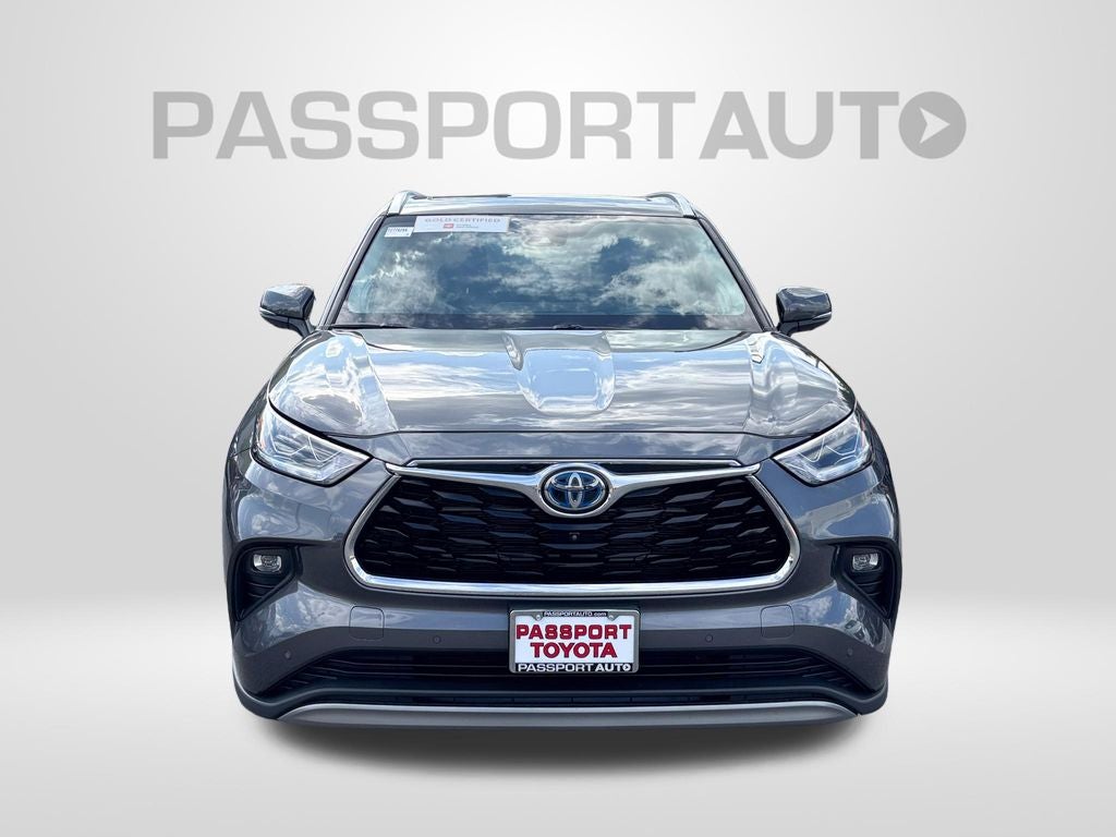 2024 Toyota Highlander Hybrid Platinum