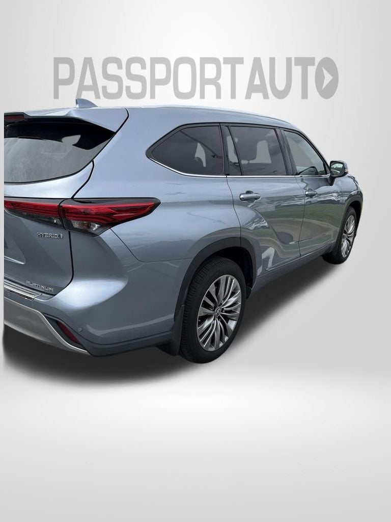 2021 Toyota Highlander Hybrid Platinum