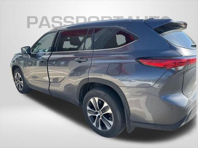 2022 Toyota Highlander XLE