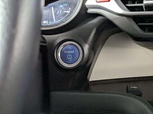 2021 Toyota Sienna XLE 8 Passenger