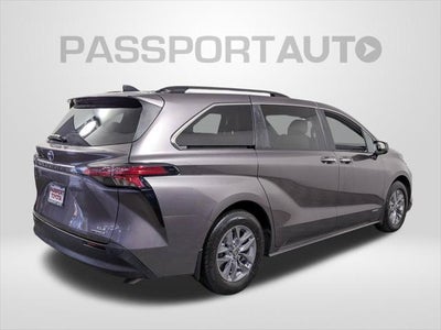 2021 Toyota Sienna XLE 8 Passenger