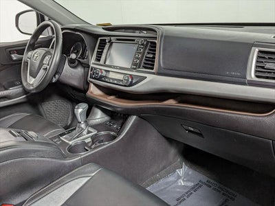 2017 Toyota Highlander XLE