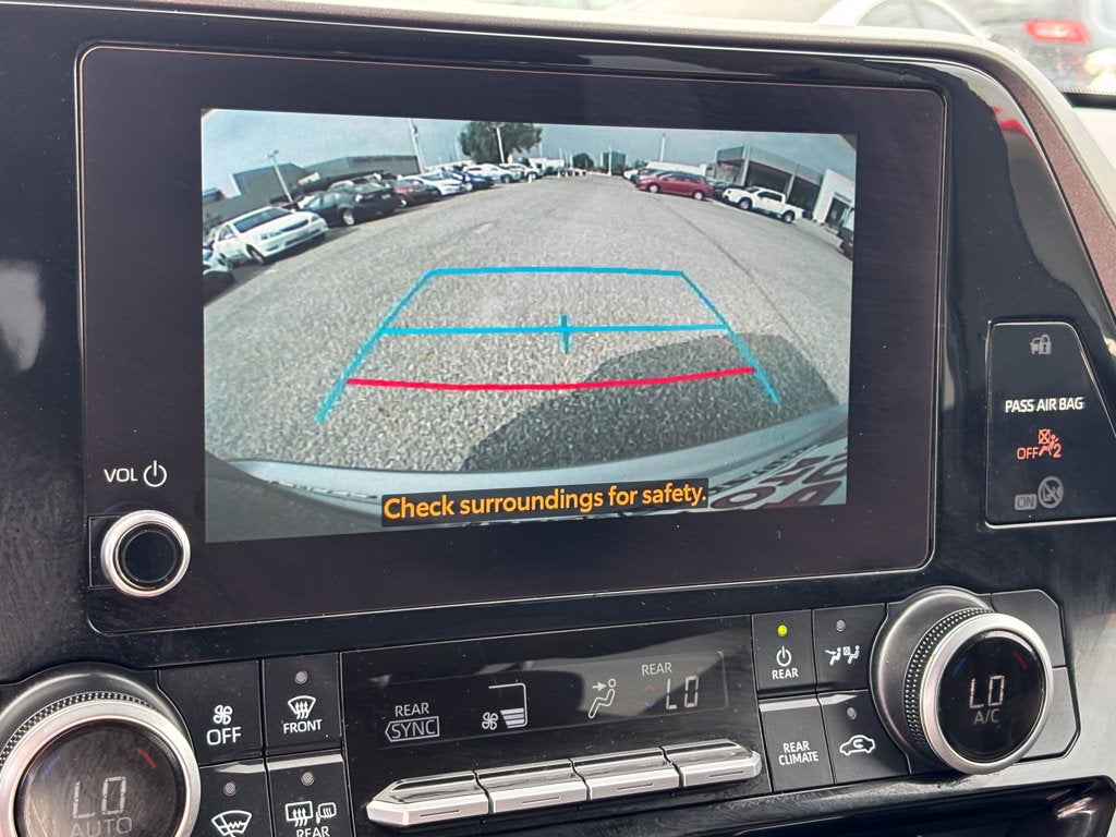2025 Toyota Highlander LE