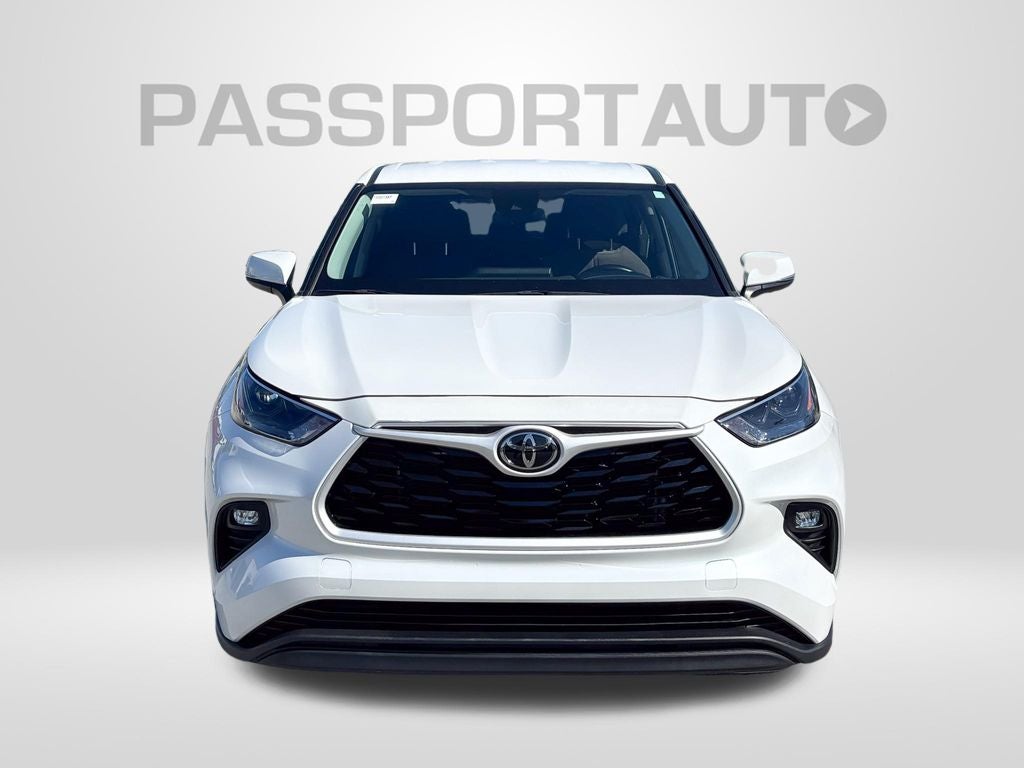 2025 Toyota Highlander LE