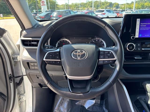 2025 Toyota Highlander LE