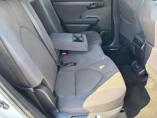 2025 Toyota Highlander LE