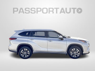 2025 Toyota Highlander XLE