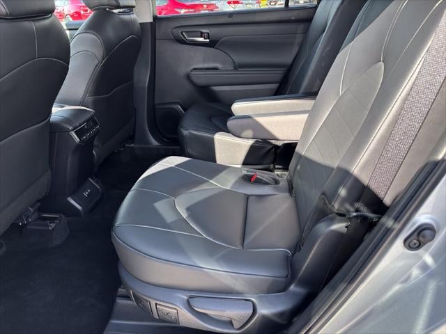 2025 Toyota Highlander XLE