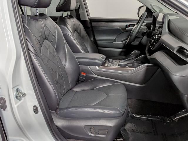 2023 Toyota Highlander Platinum