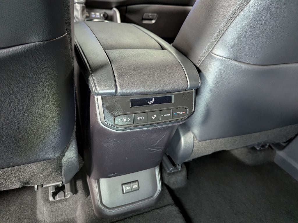 2025 Toyota Highlander XSE