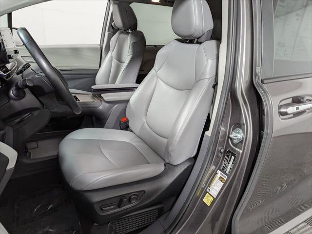 2024 Toyota Sienna XLE 8 Passenger