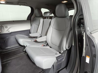 2024 Toyota Sienna XLE 8 Passenger