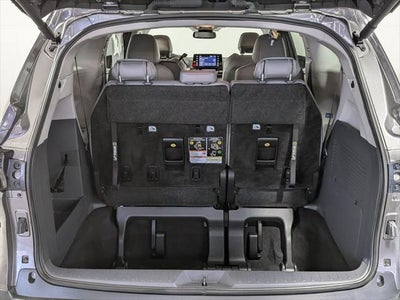2024 Toyota Sienna XLE 8 Passenger