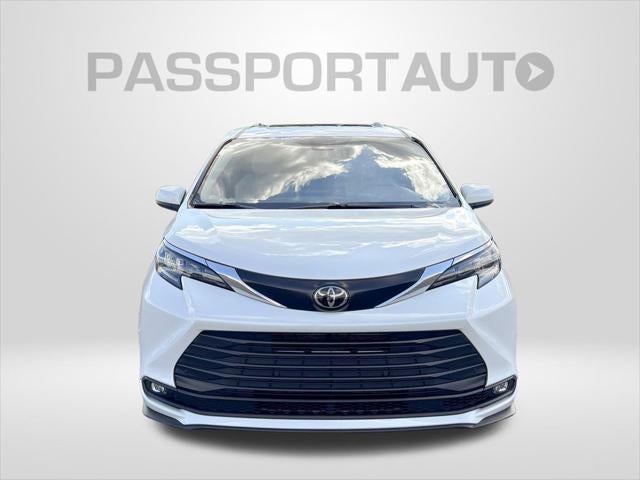 2026 Toyota Sienna XLE 8 Passenger