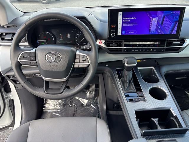 2026 Toyota Sienna XLE 8 Passenger