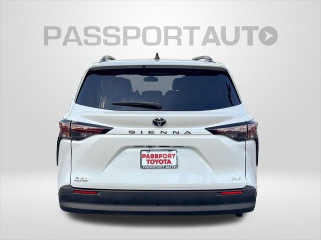 2026 Toyota Sienna XLE 8 Passenger